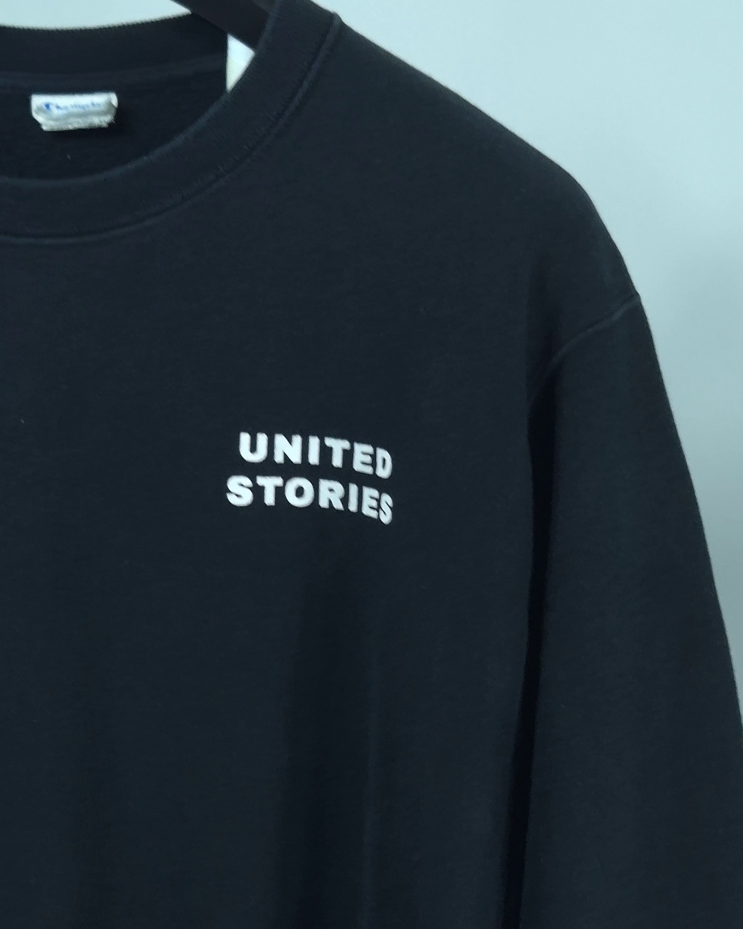 Champion x United Stories Crewneck Negro
